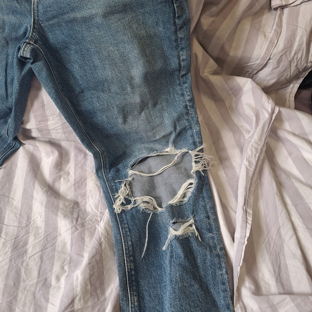 American Eagle Light Blue Denim Jeans - STRIGID - Picture 6 of 11